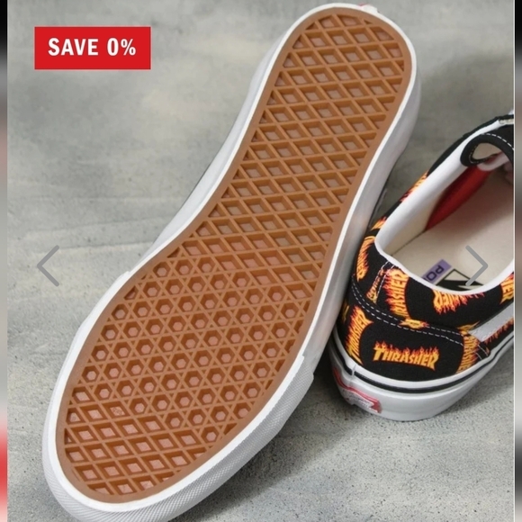 Vans x Thrasher limited edition old skool sneaker M Sz 8 W 10,  low top - Picture 11 of 16